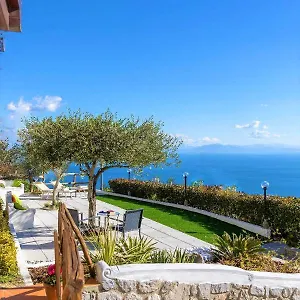  Holiday home Il Giardino Di Rosa